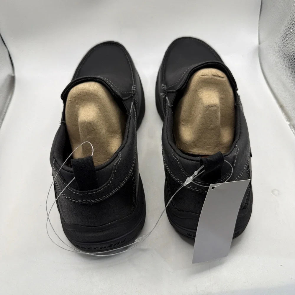 Skechers Black Relaxed Fit Air Cooled Men's Slip On Shoes Loafers Size 11. NIB